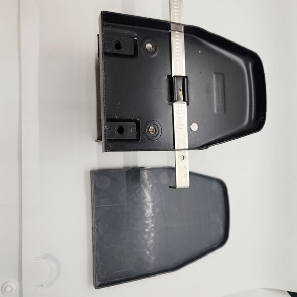 Corner Office Two Hole Punch Black Silver Works Good Legal Documents for Files - Picture 5 of 8